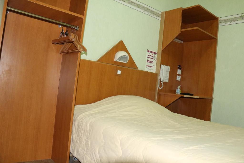 Hotel Restaurant De La Poste A Gerardmer Bilik gambar